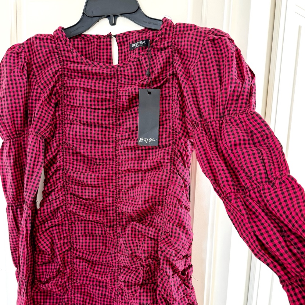 New NASTY-GAL Gingham Ruched Puff Sleeve Mini Dress - Picture 5 of 12